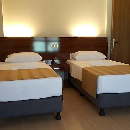 Midi & Hotel 5*