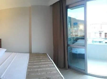 Midi & Hotel 5*